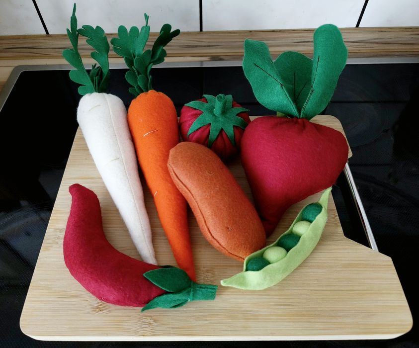 Warzywa i owoce z filcu