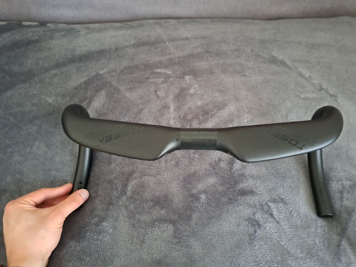 Kaebonowa kierownica Toseek Aero 420/440mm czarna NOWA