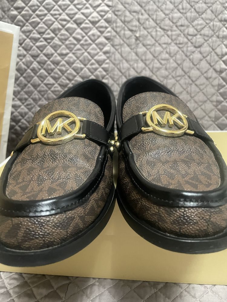 Michael Kors eleganckie mokasyny