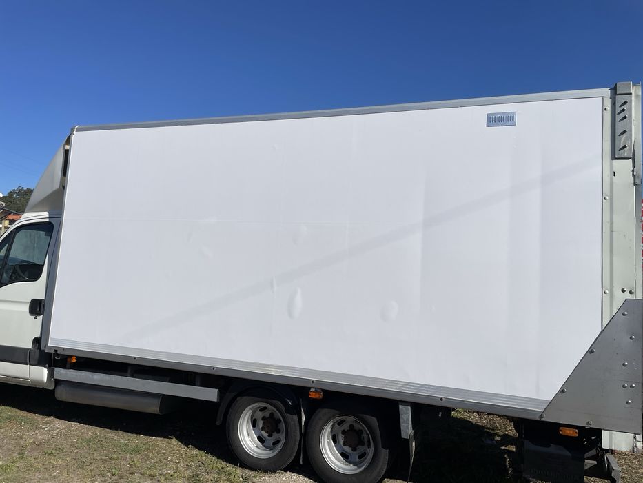 Aluguer de carrinha de mercadorias, mudancas