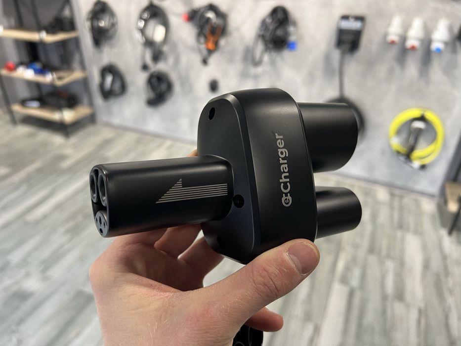 Перехідник CCS2 та Type 2 для швидкої зарядки Tesla (250 кВт., 400A)