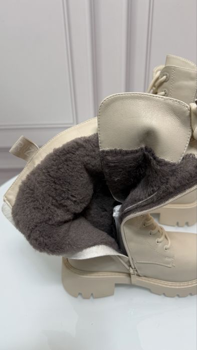 Женские зимние ботинки стильные