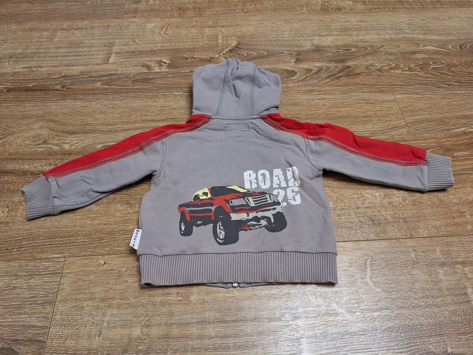 Bluza Wójcik, na zamek, z kapturem, roz 74