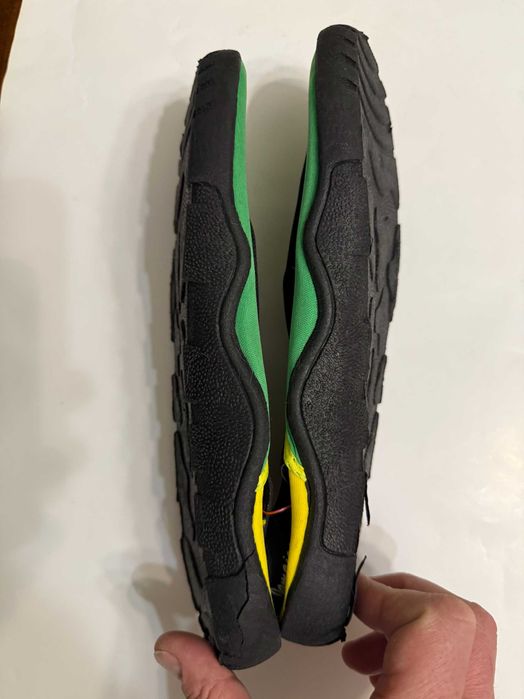 туфли, кеды для воды, коральники, аквашузы