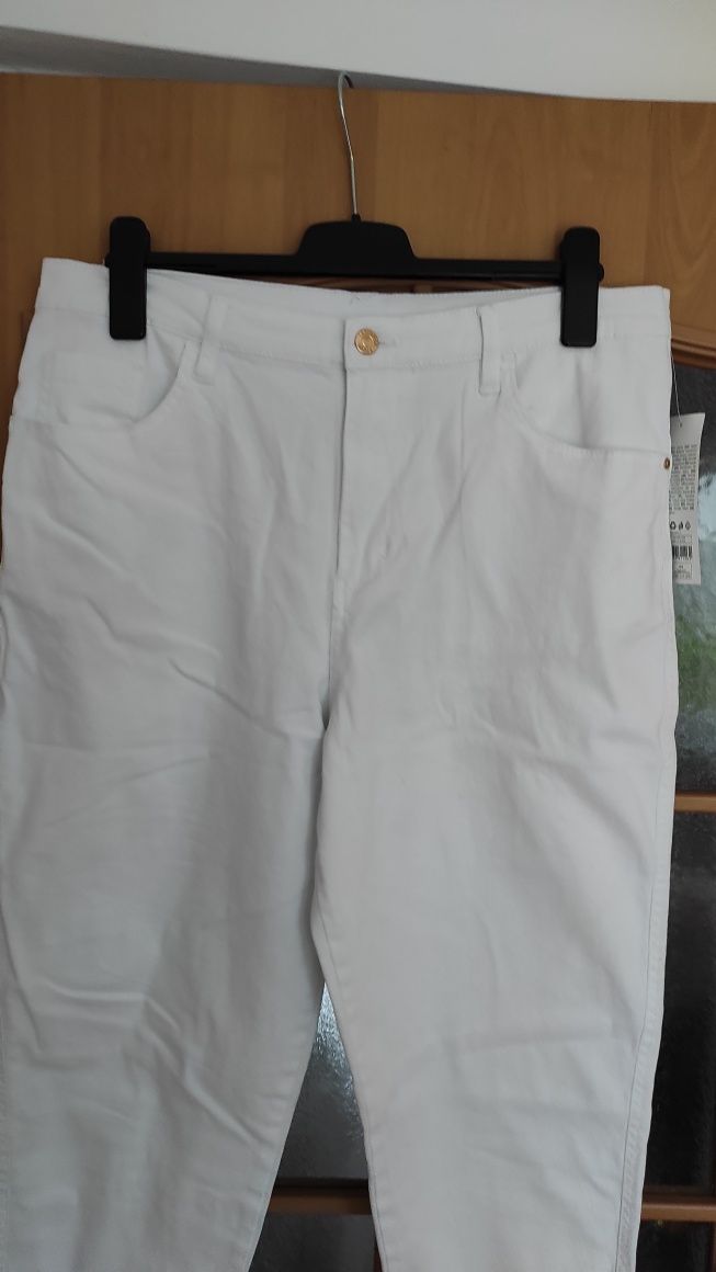 Białe jeansy damskie rozmiar 48 Nowe