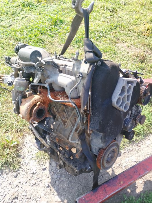 Двигун Мотор Двигатель Renault Laguna Trafic Scenic Opel Vivaro 1.9