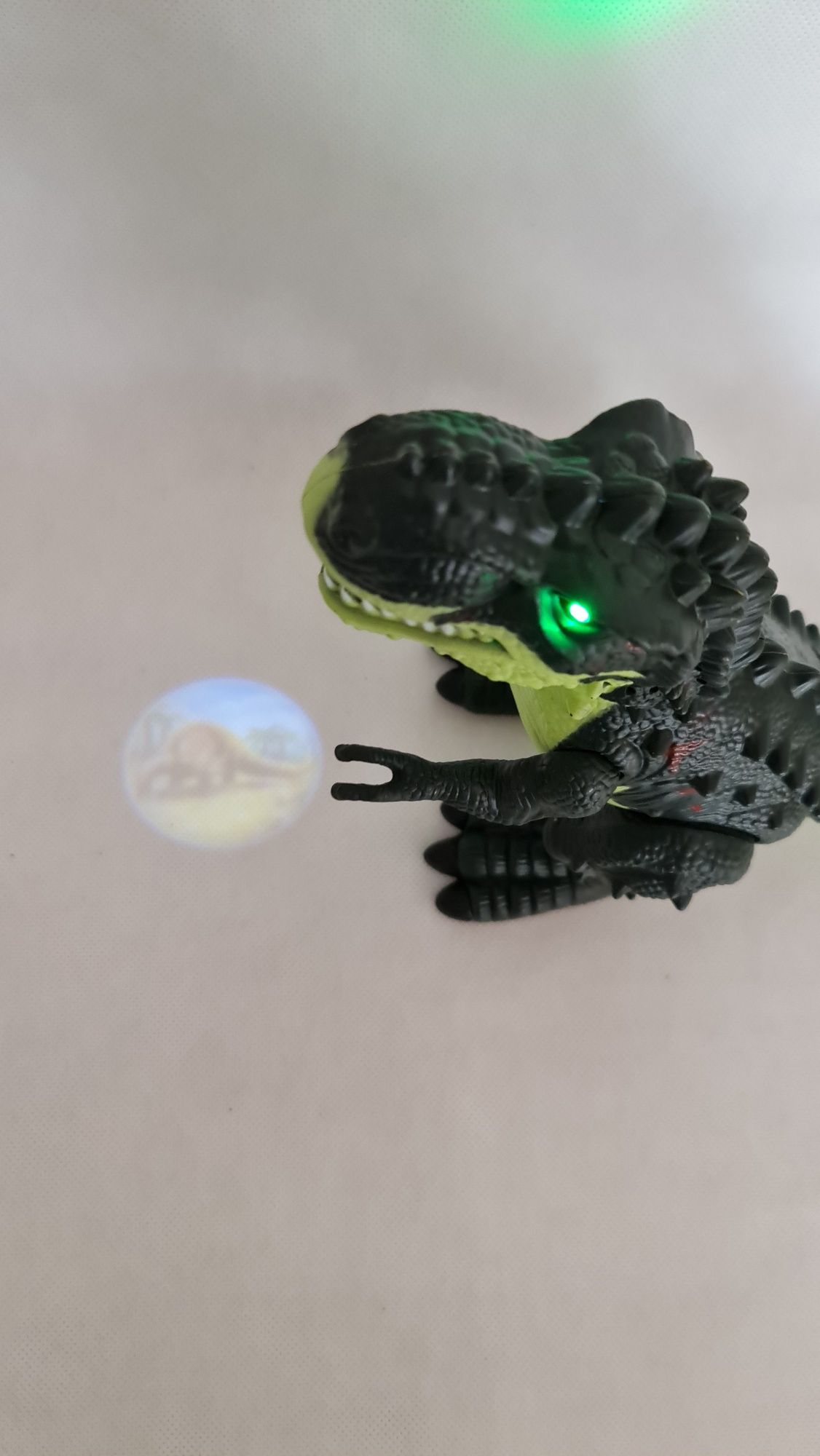Super dinozaur T-REX znoszący jaja z projektorem