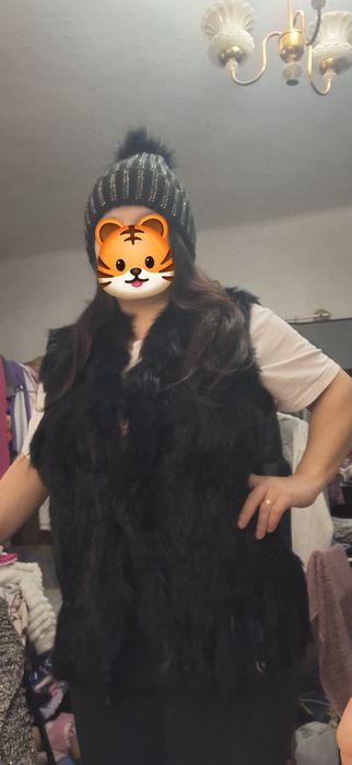 Жилетка кролик меховая .