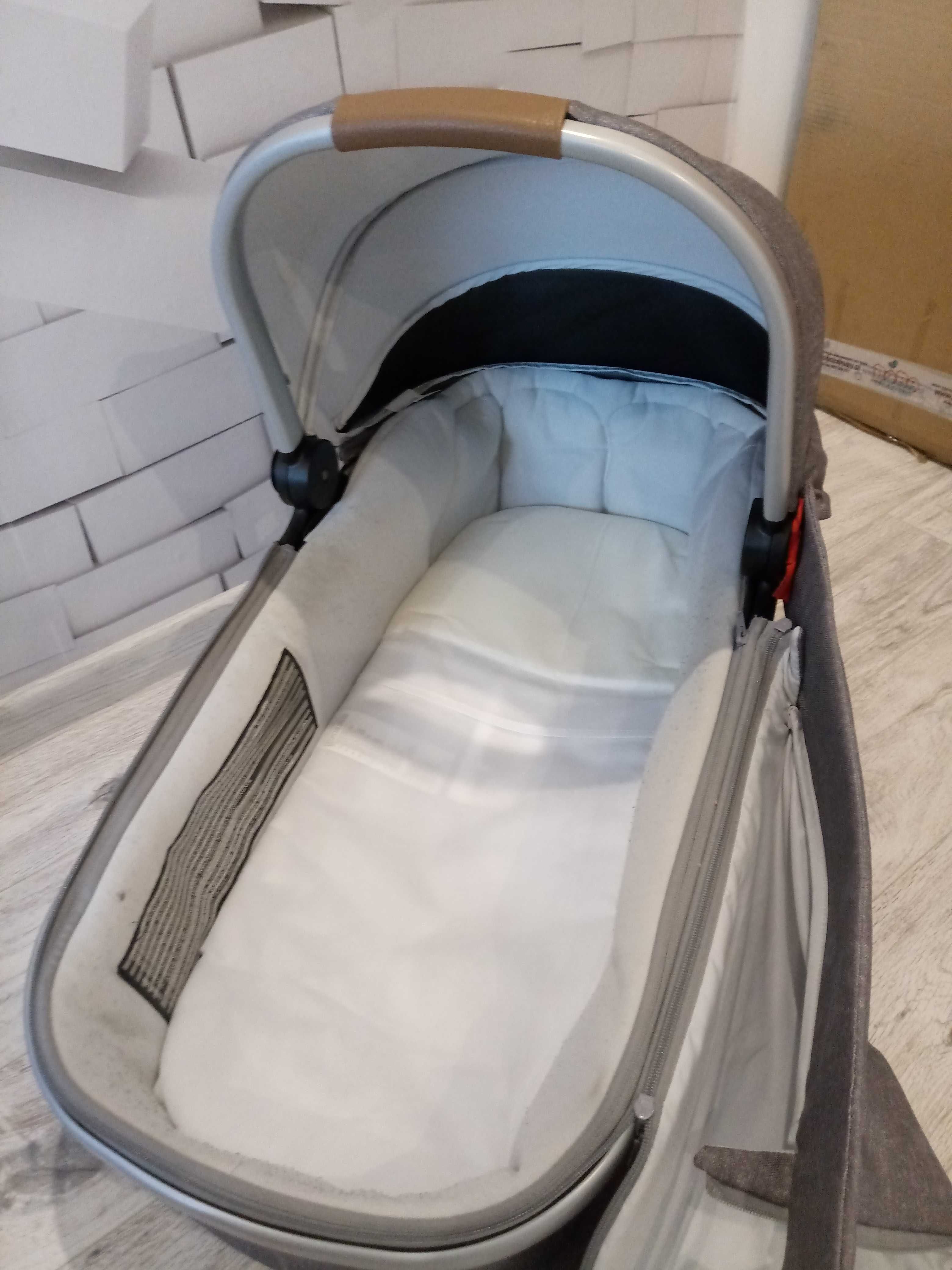 Maxi cosi nova 4 2w1 plus akcesoria