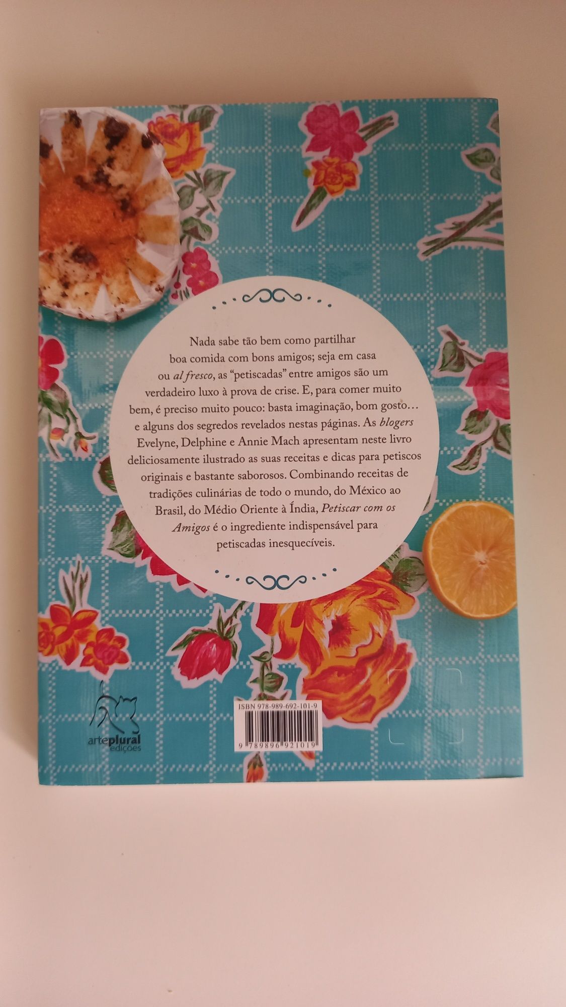 Livro de cozinha Petiscar com os amigos