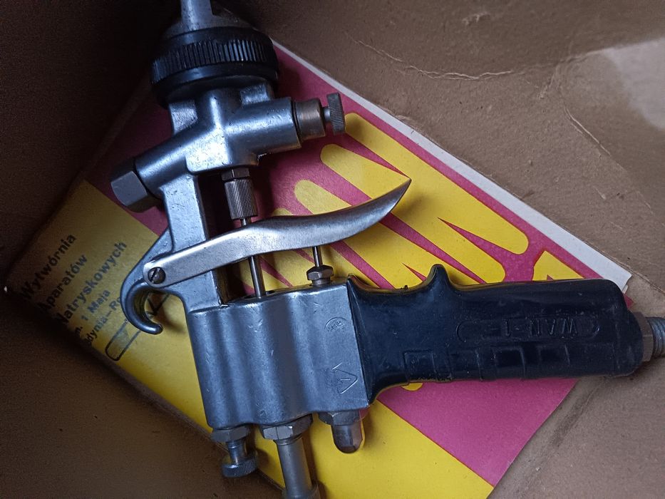 Pistolet lakierniczy