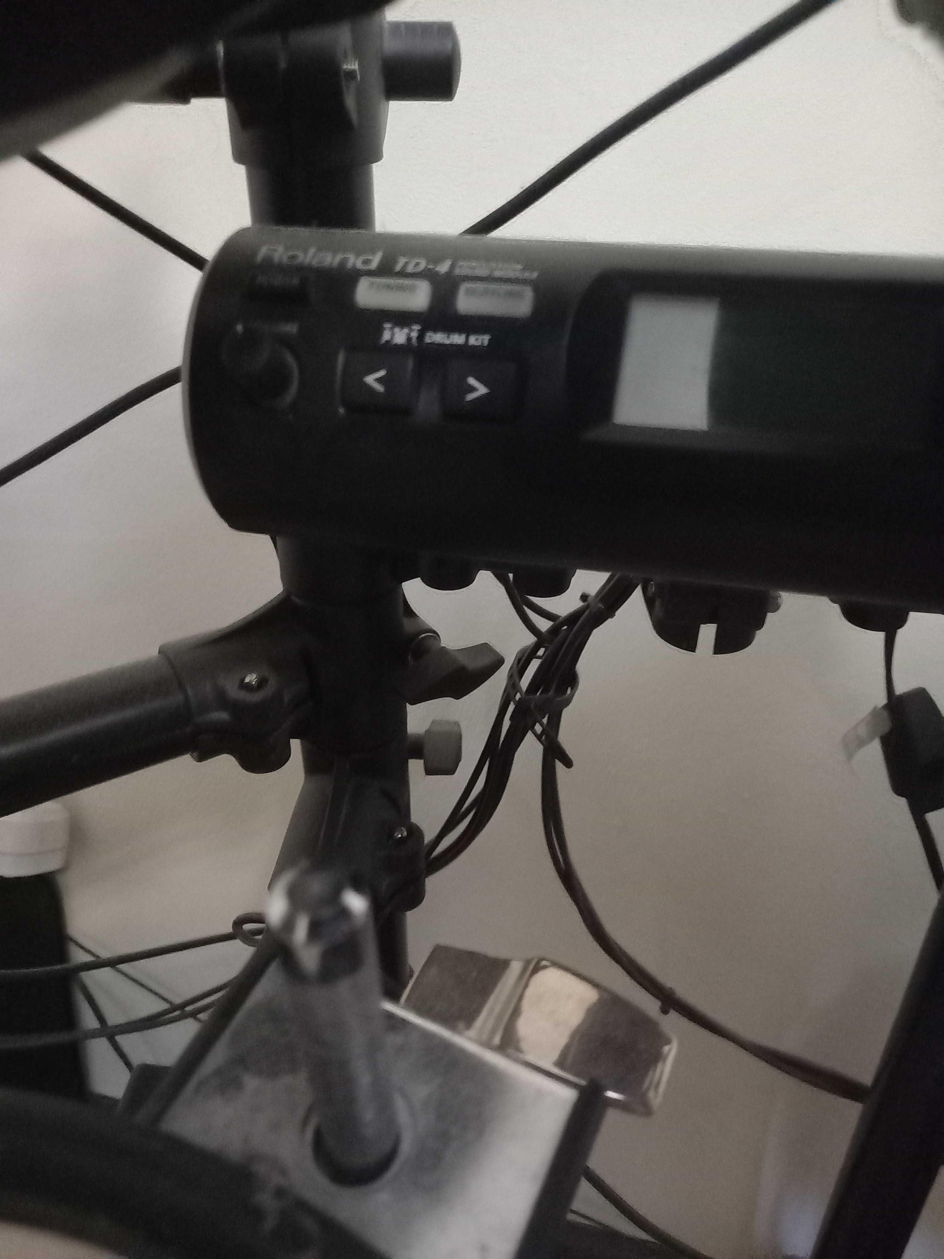 Ударна установка Roland TD-4 KX (Барабани)