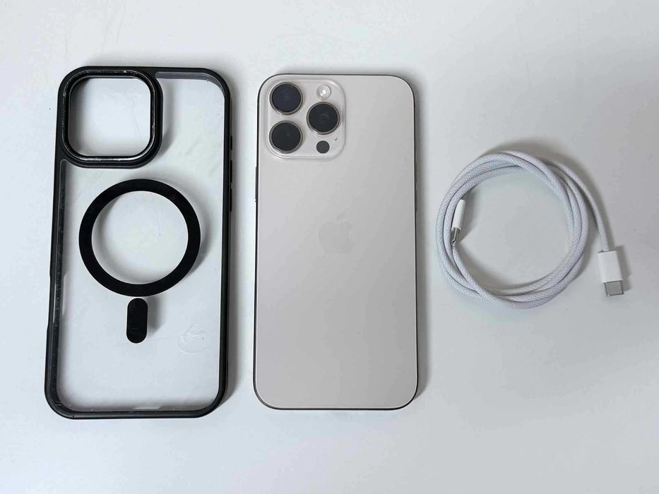 Apple iPhone 16 Pro Max 256Gb + kabel USB GW.