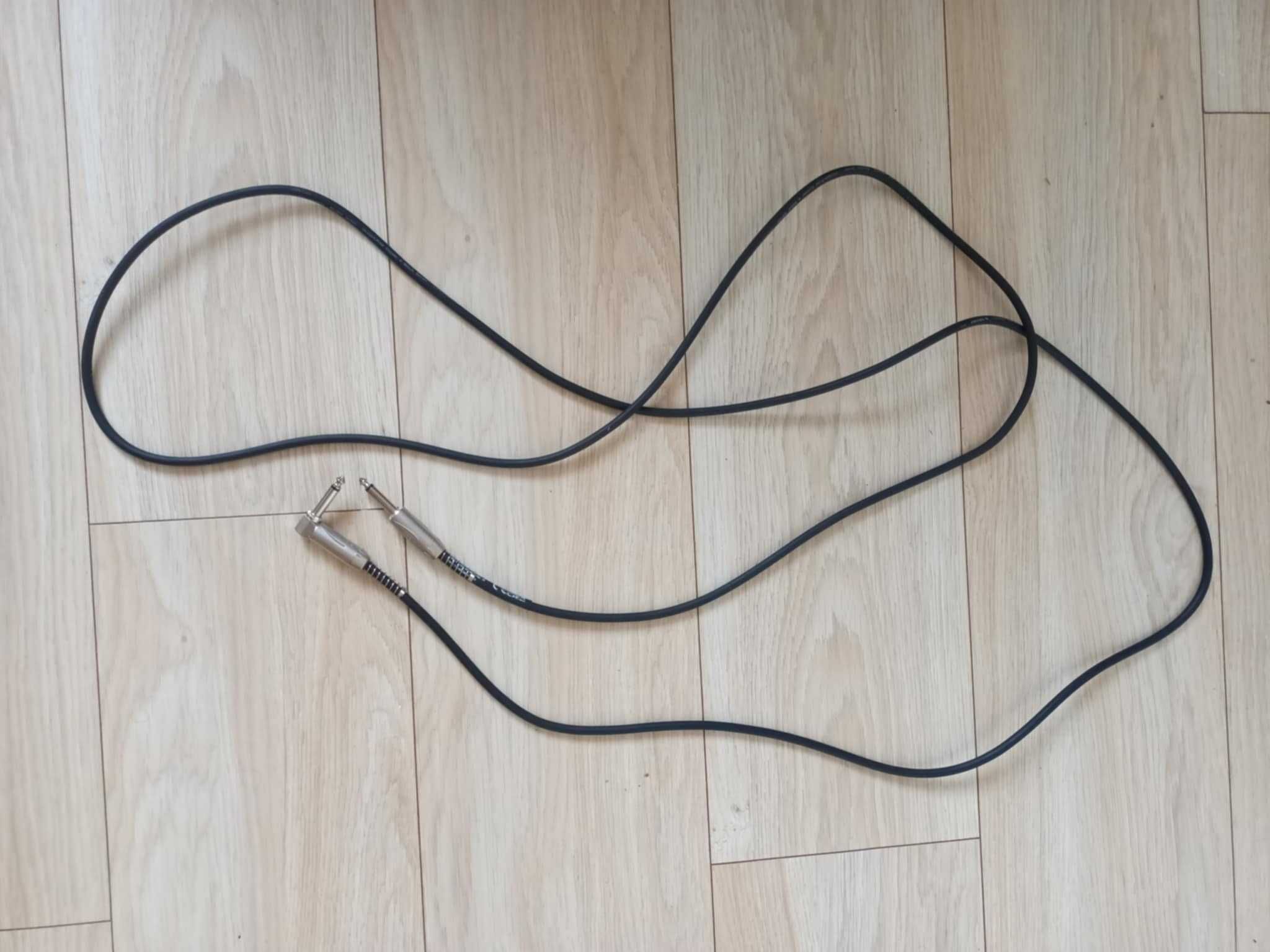 Gitara elektryczna IBANEZ ze wzmacniaczem + dodatki. Super cena!