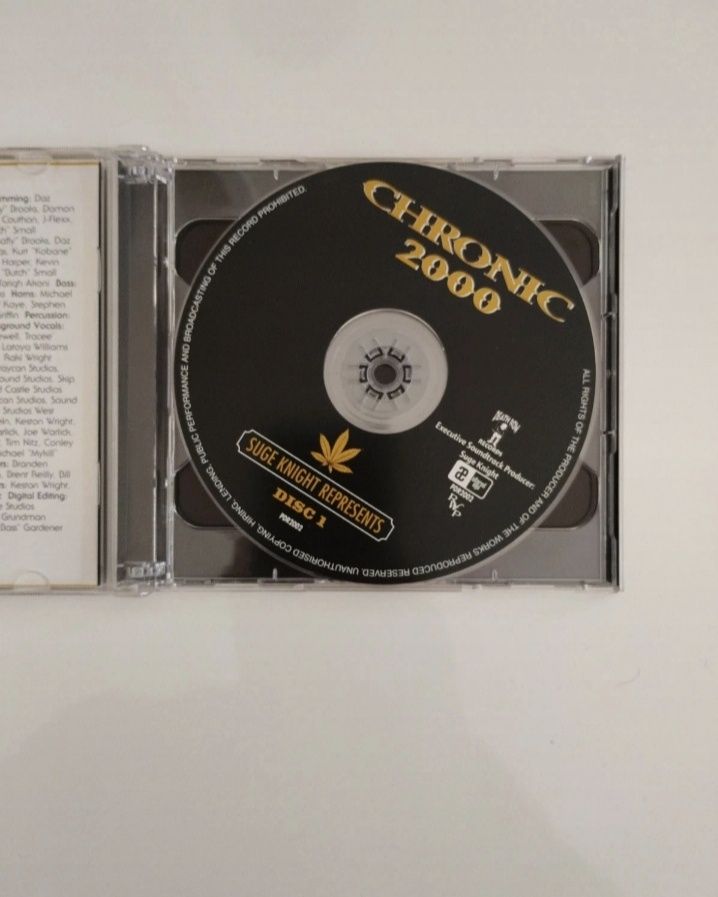 Chronic 2000 - still smokin - suge knight represents 2 x cd