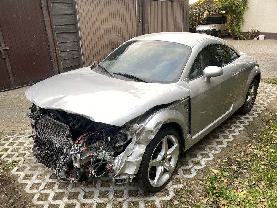 Audi TT 8N części