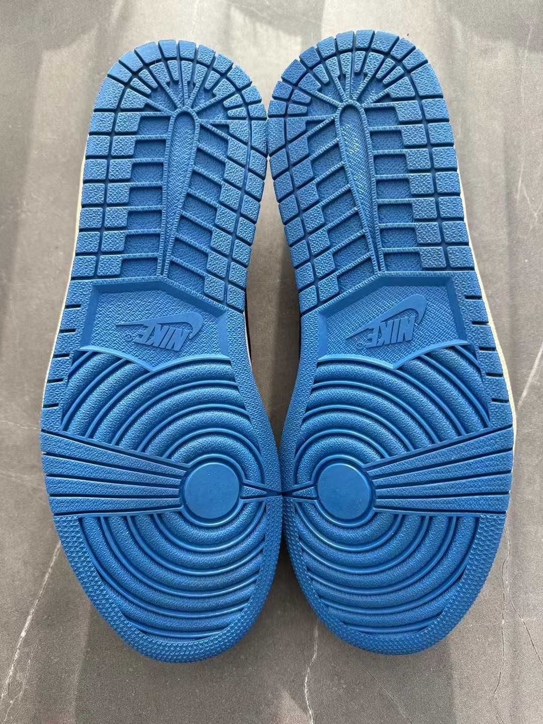 Jordan1Air1RetroLowOGSPFragment x Travis Scott UnisexTrampki R.39