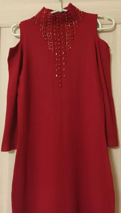 Ошатна святкова тепла бордова сукня р.46/48