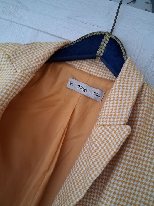 Płaszcz damski wiosenny