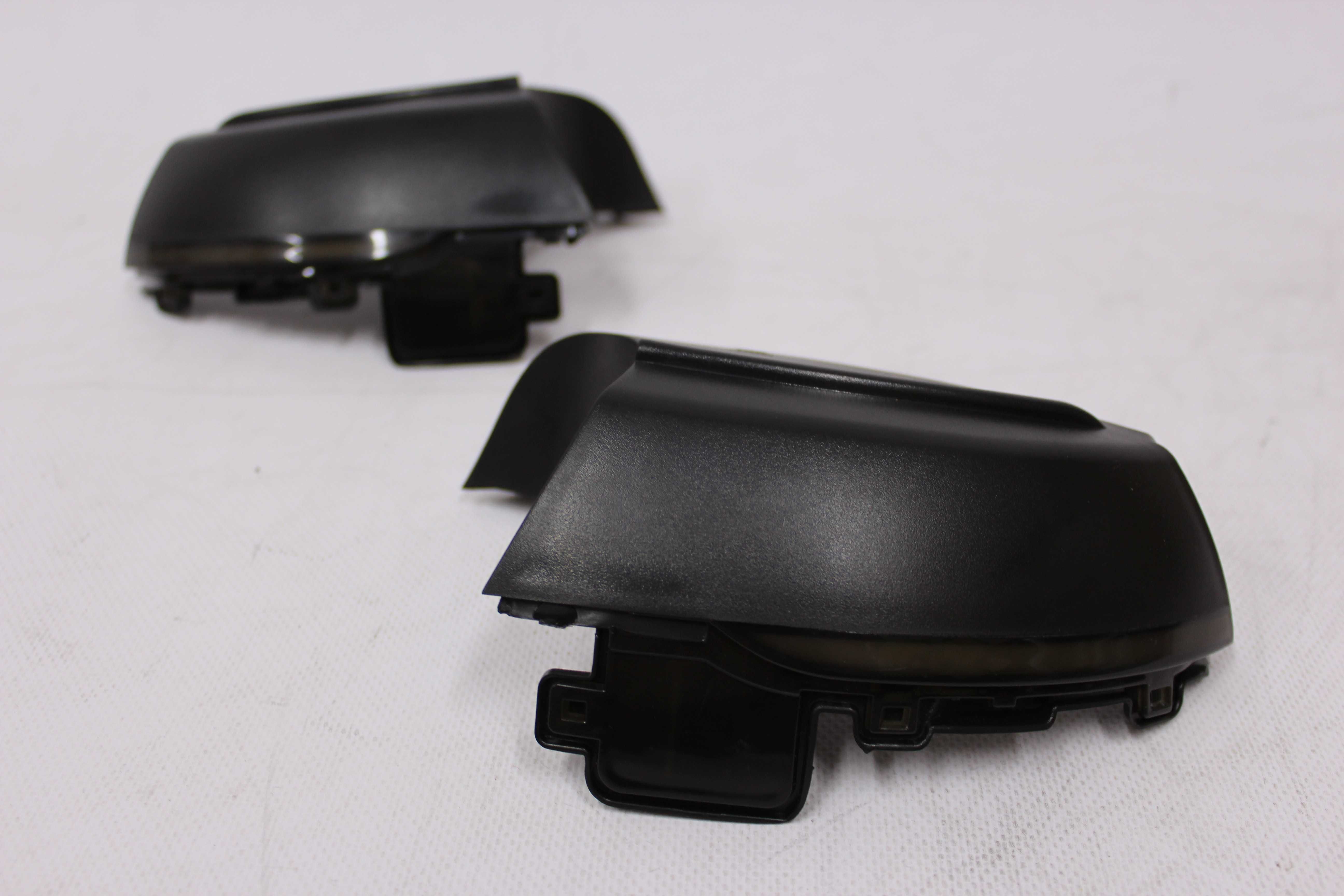 Diodowe kierunkowskazy w lusterka  VW POLO 6R 09-17 DYNAMICZNE CZARNE