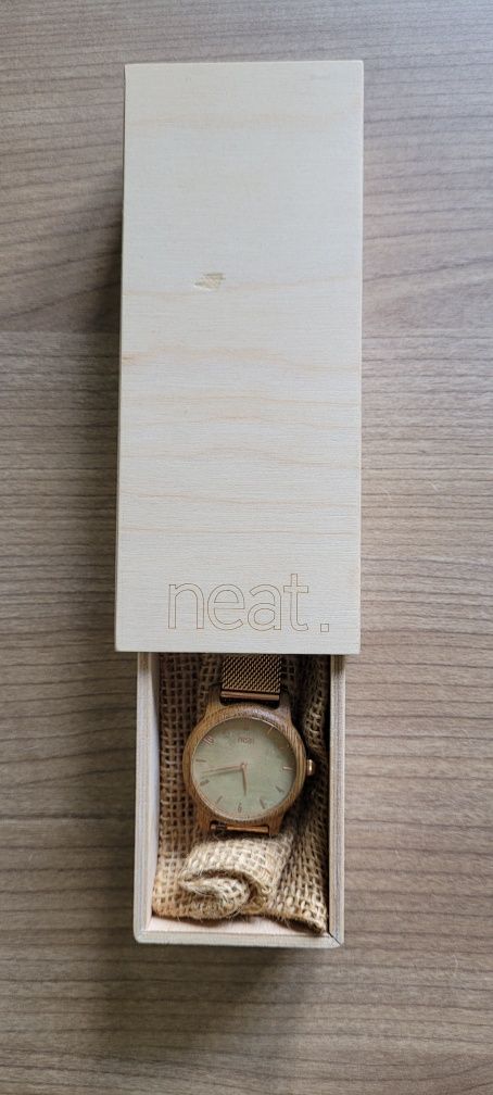 Zegarek drewniany Neat Cena ostateczna
