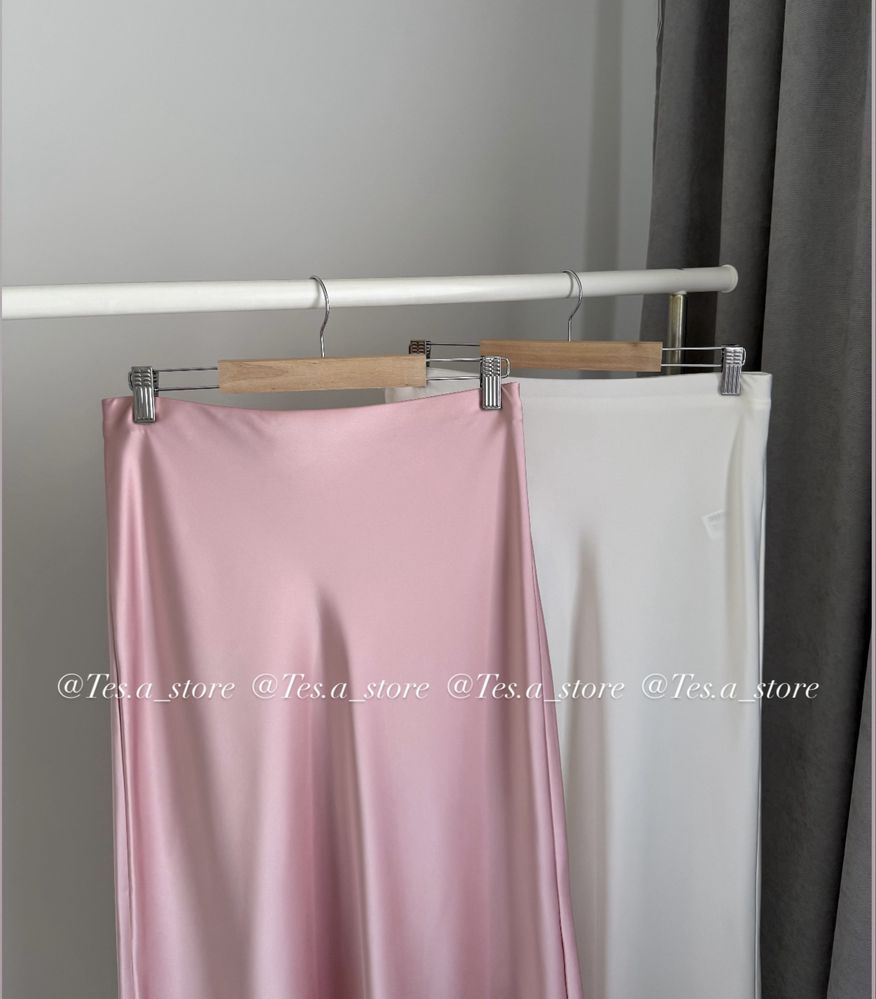 Атласна спідниця Zara