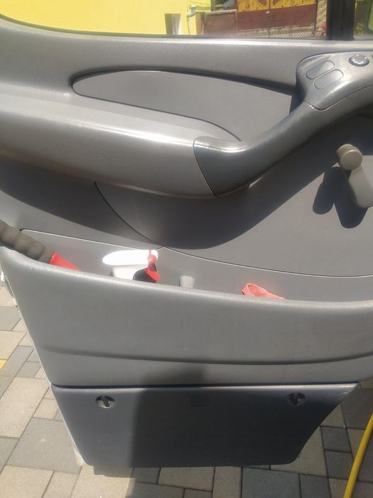 Вантажний автомобіль спрінтер