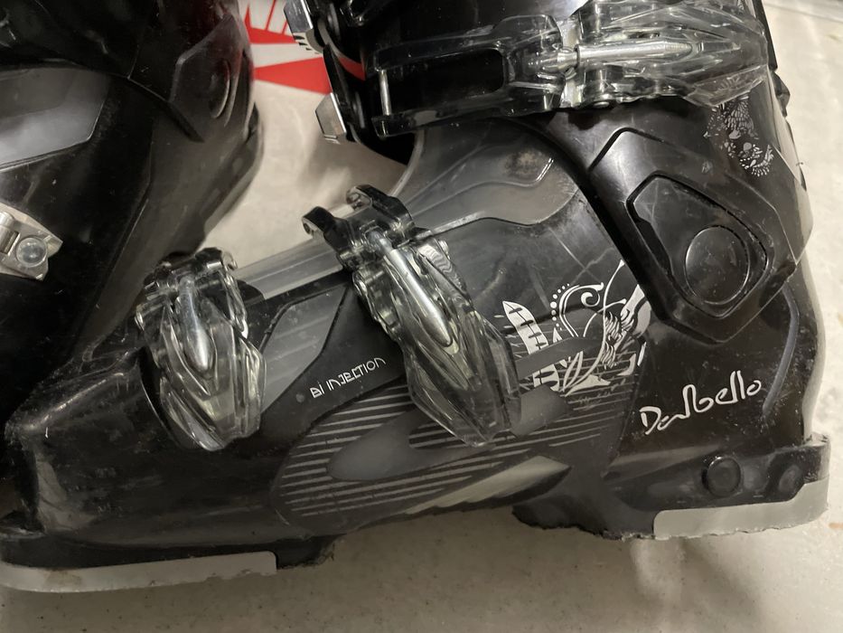 Czarne srebrne Dalbello buty narciarskie wloskie narty Super Comfort