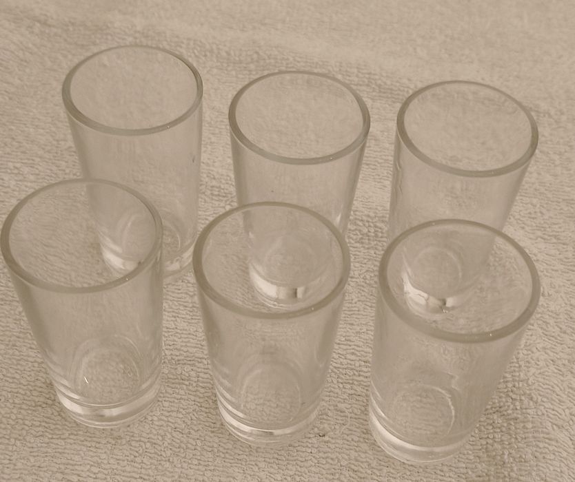 6 copos de licor