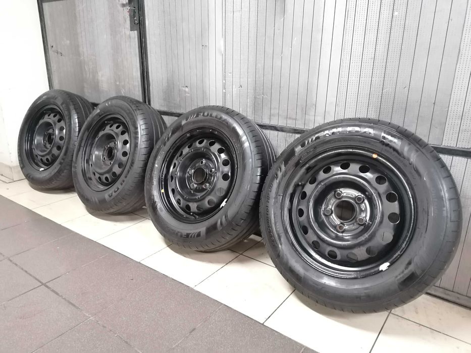 4 Felgi stalowe 15 5x114,3 HYUNDAI KIA z oponami 195/65R15 FULDA