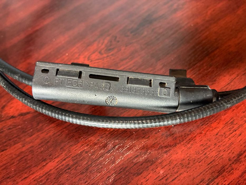 Замок капота в сборе Шкода суперб 1-2