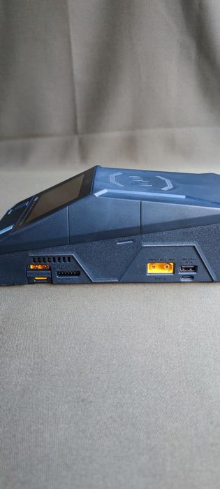 НОВИЙ Зарядний пристрій ToolkitRC Q6AC 1000W для заряджання 4х АКБ