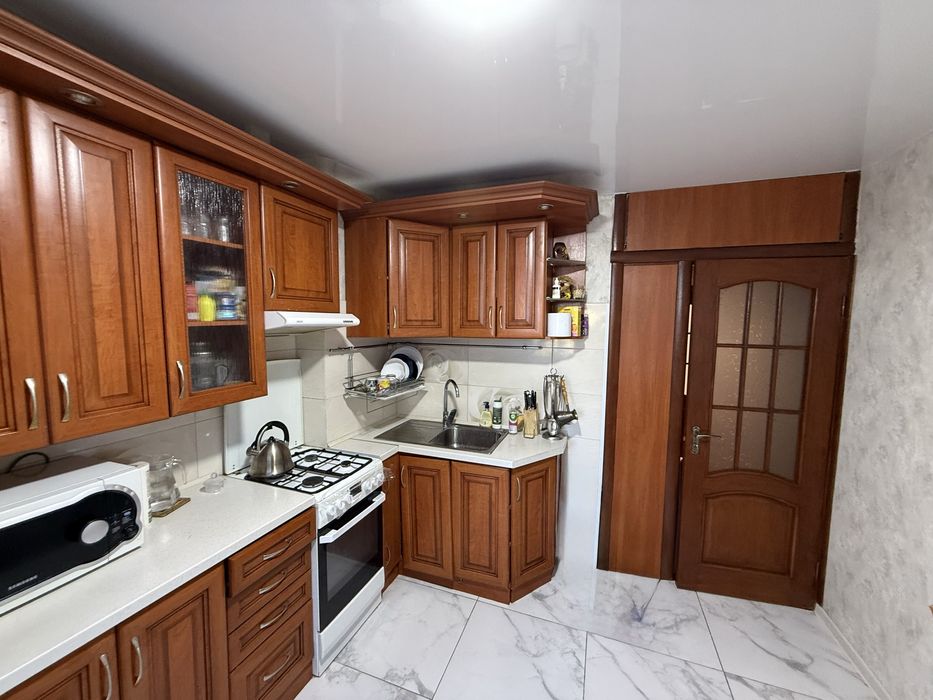 ПРОДАМ 2 кімнатну квартиру в ЦЕНТРІ МІСТА