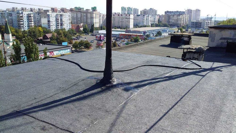 Кровельные работы. Ремонт крыши дома, балкона. Гидроизоляция. Дымоход.