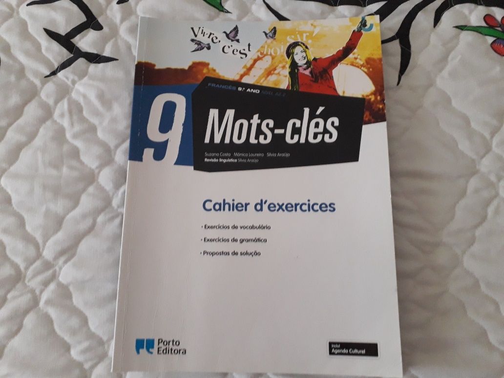 Mots-clés 9 - caderno de exercícios