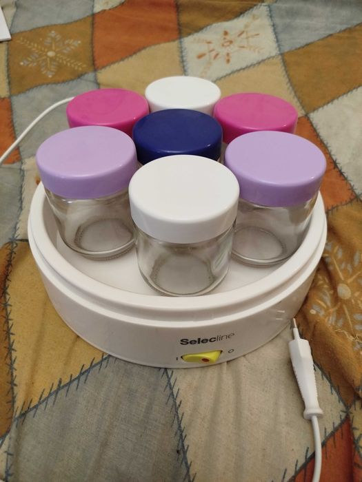 Продам йогуртницю нову