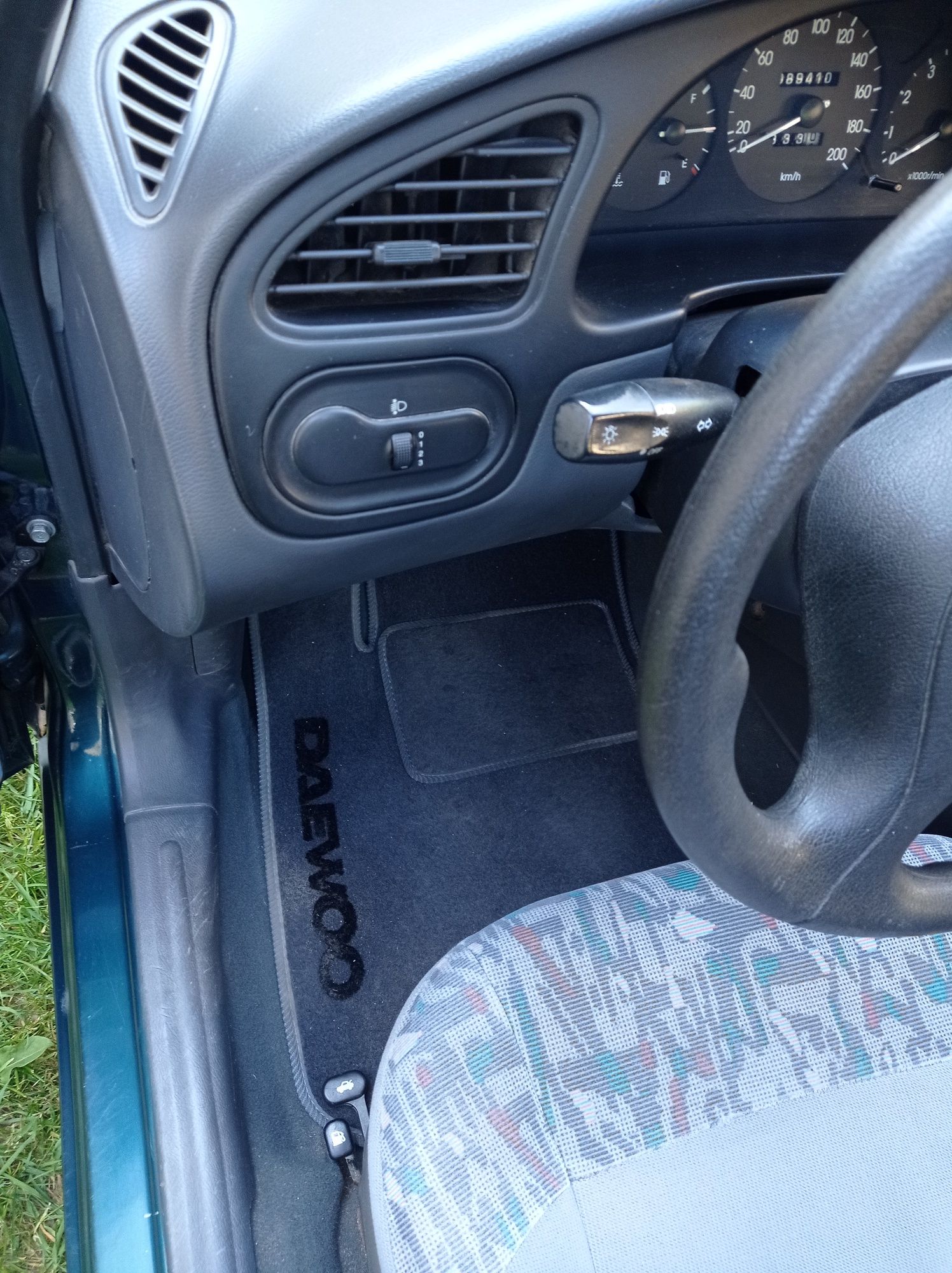 DAEWOO LANOS 1,5 бензин