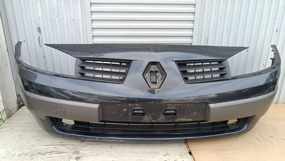 Vendo parachoque de frente Renault Megane 2 ano 2002/08