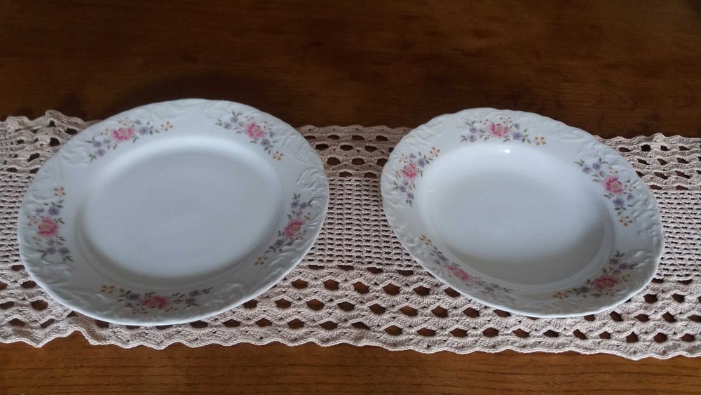 Pratos em Porcelana "Excel Porcelanas" Grupo SPAL "Ler na Descrição"