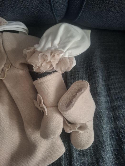 Ubranie na chrzest dla dziewczynki