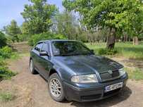 SKODA Octavia Тур  1.6