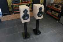 Dynaudio Evoke 20