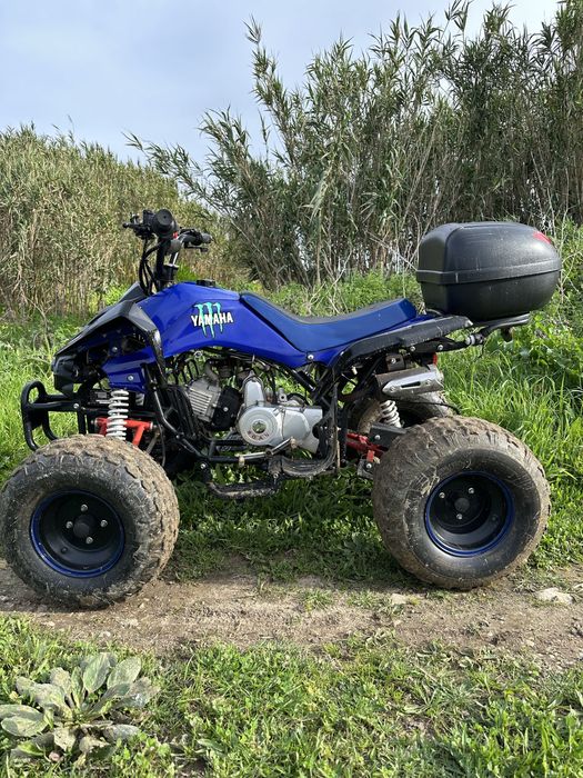 Vendo moto quatro 125 cc