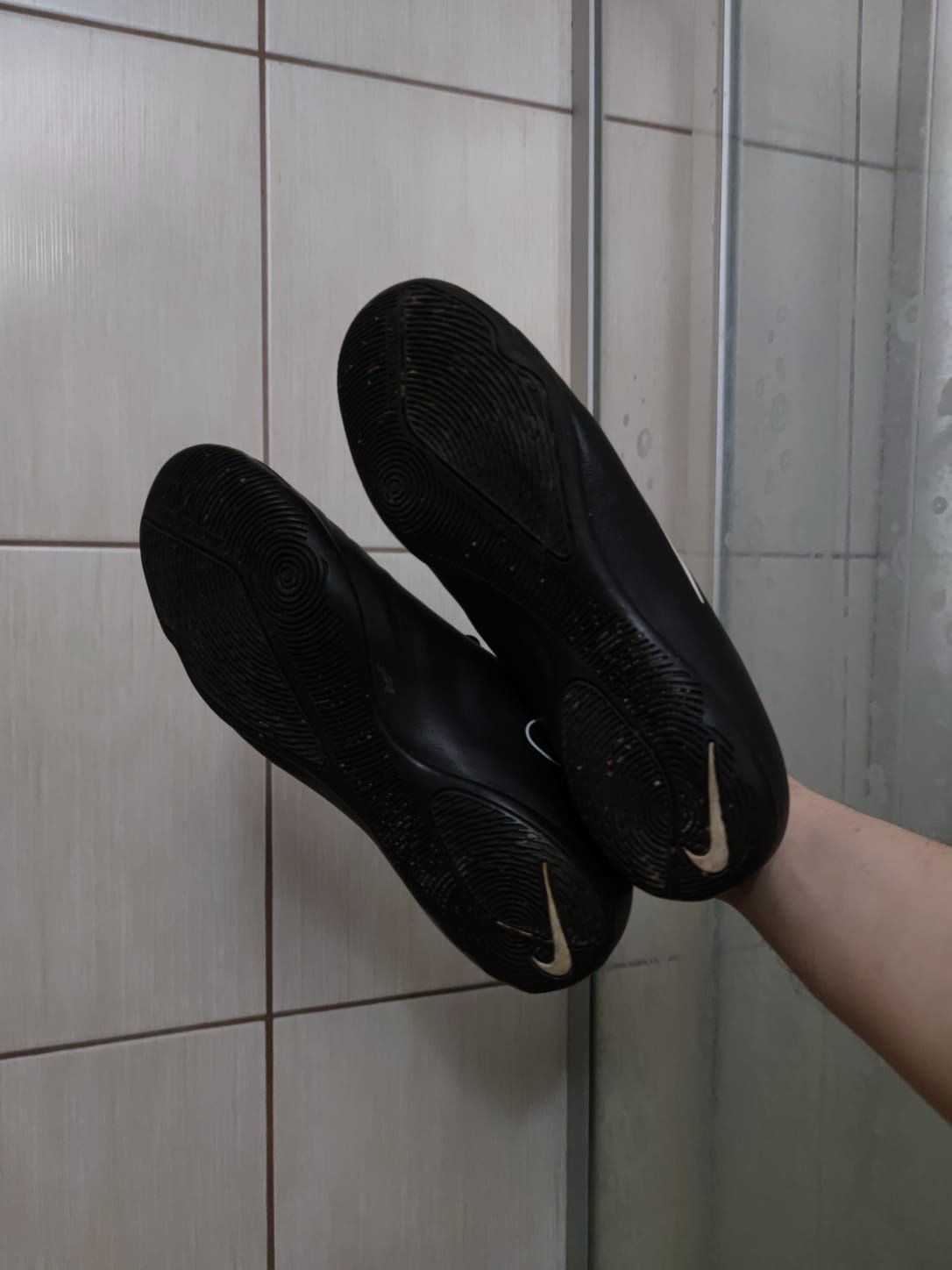 buty sportowe 32 piłkarskie dziecięce halówki Adidas tiempo ciemne cza