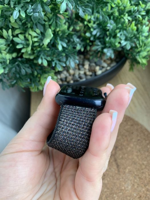 Продаю годинник Apple Watch Series 7 45mm Black.