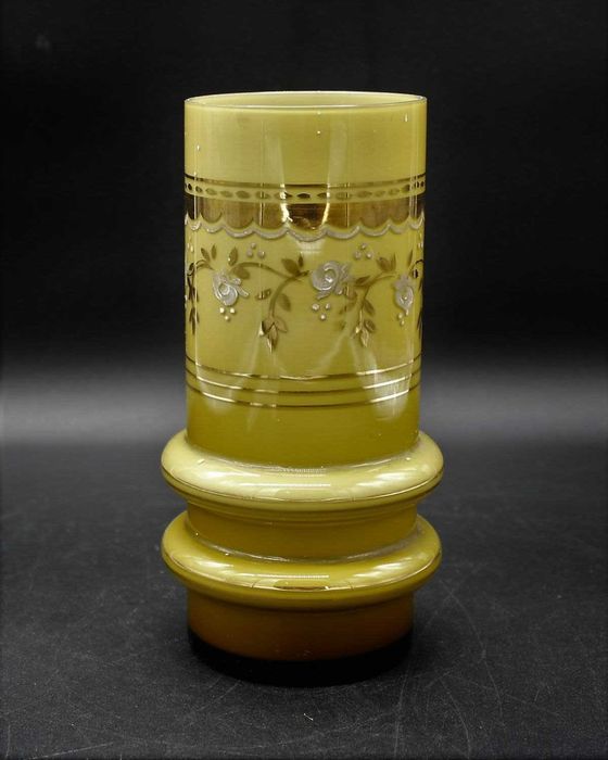 Jarra em metal esmaltado