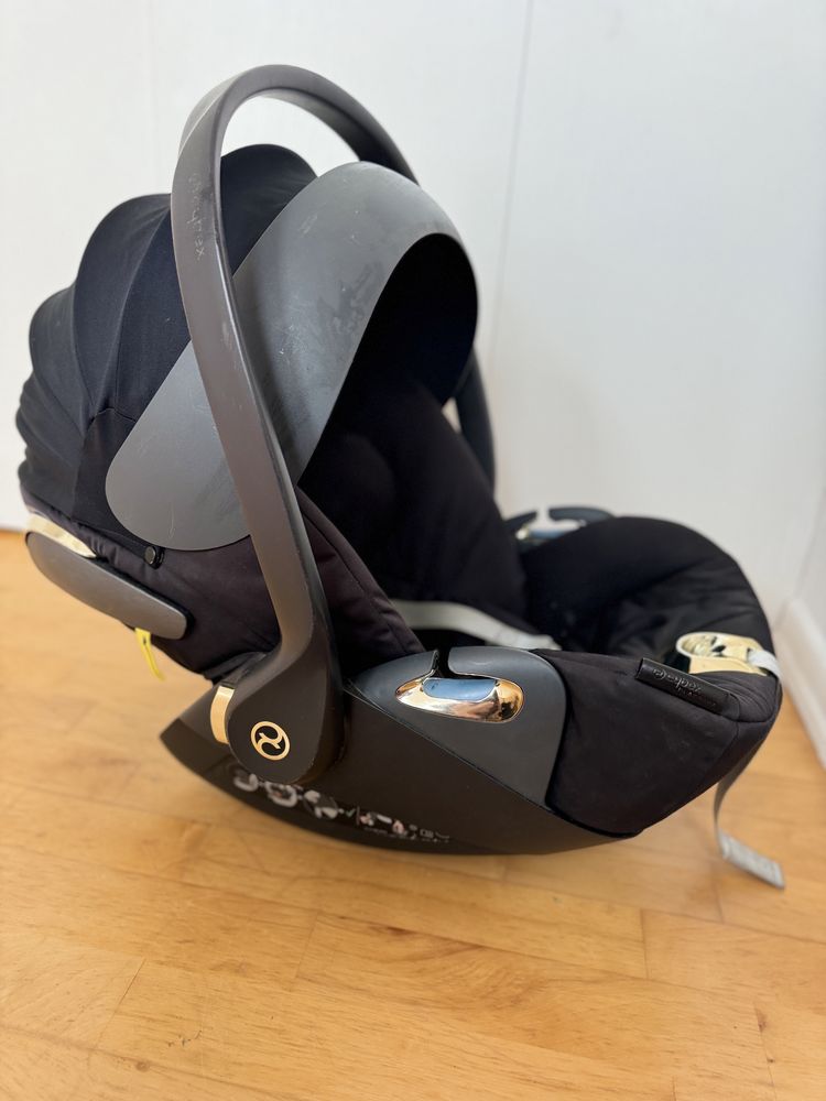 Forelik cybex jeremy scott