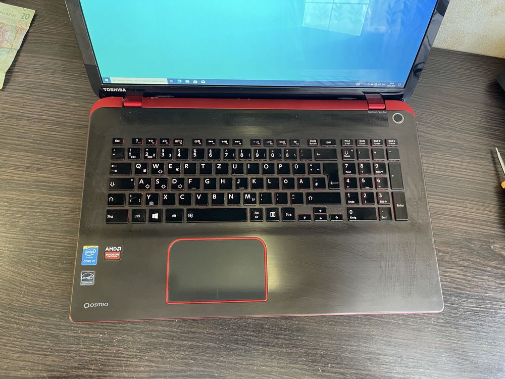 Игровой Toshiba qosmio X70 R9 = GTX 950