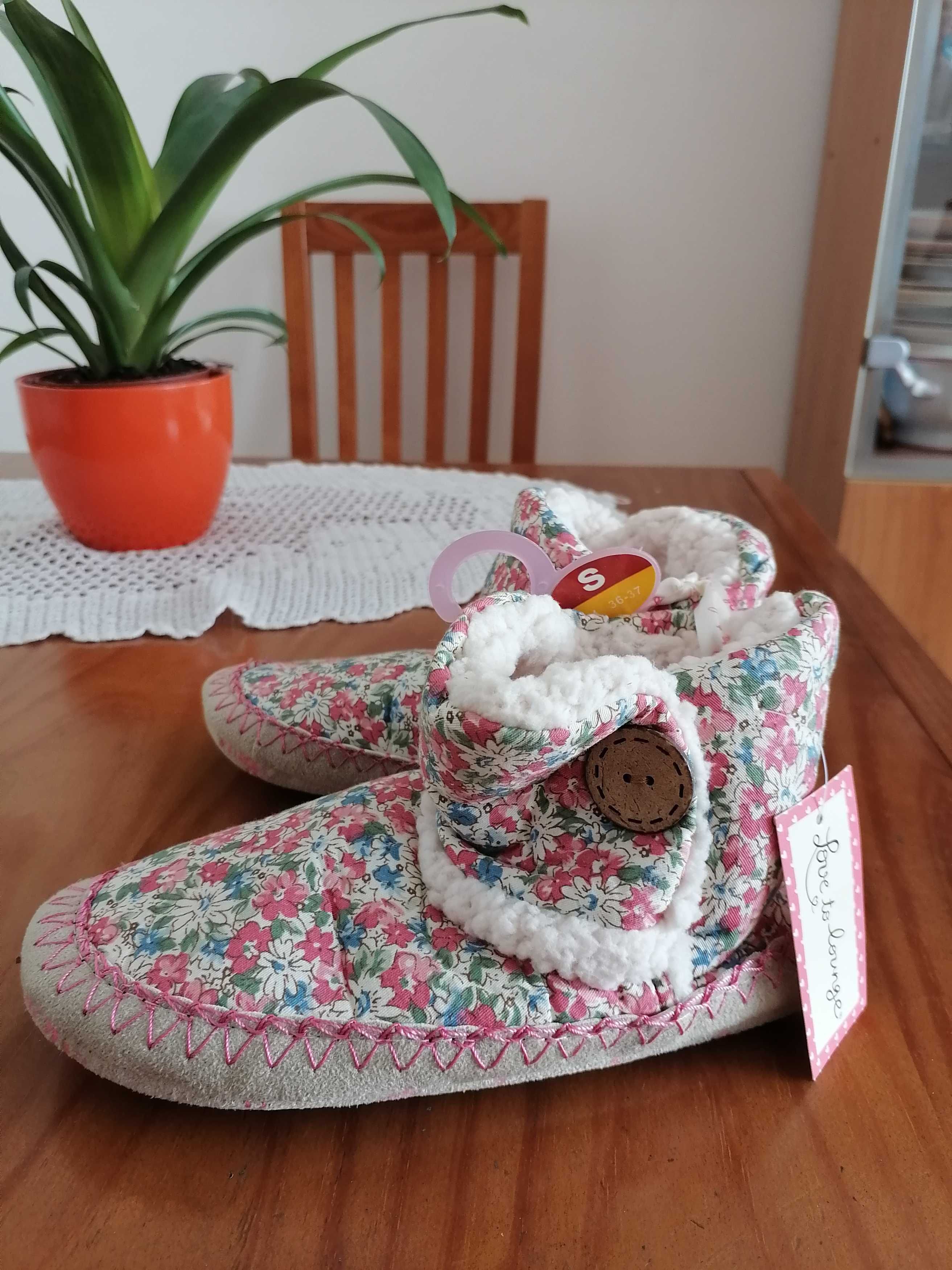 Pantufas senhora novas com etiqueta tam 36.