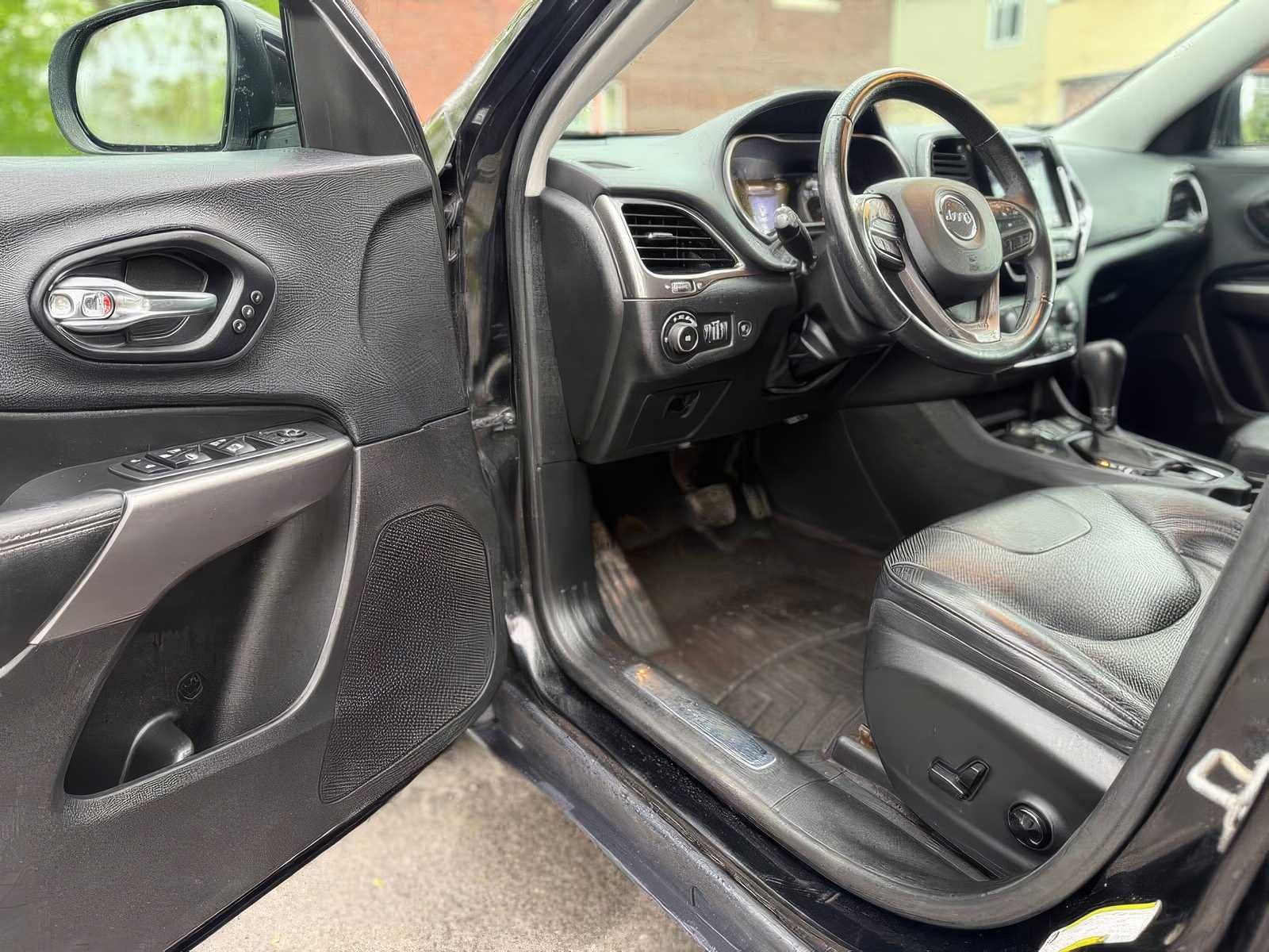 2019 Jeep Cherokee Limited 4x4 3.2L